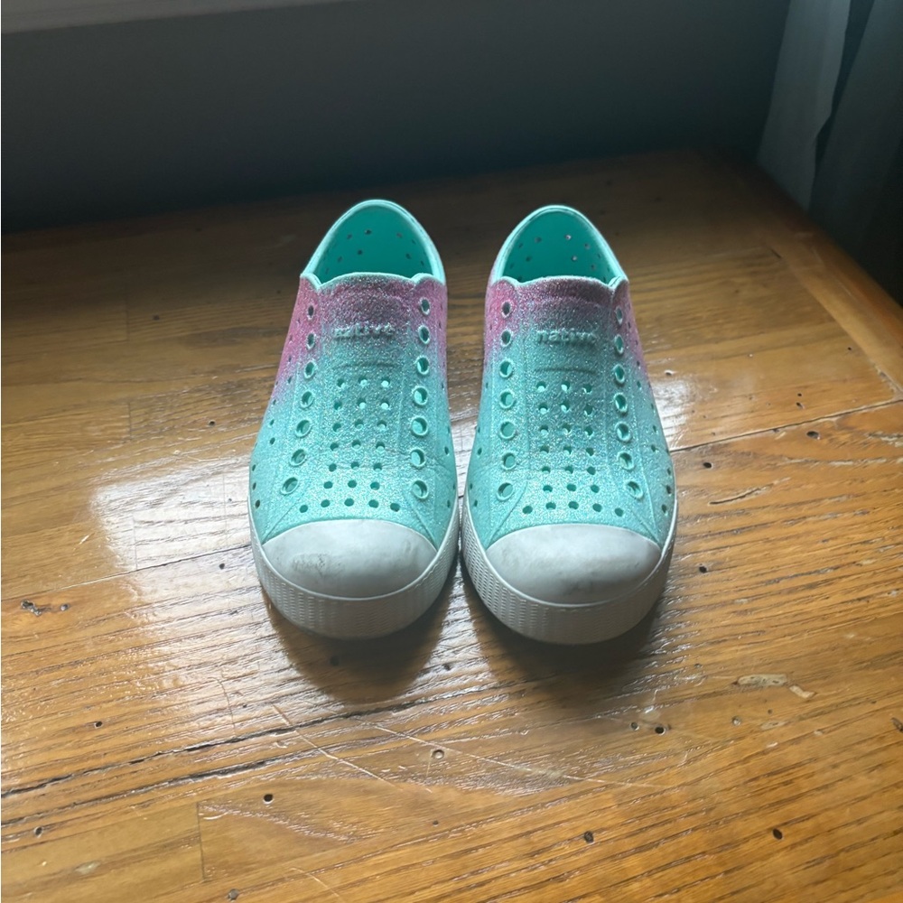 Native Kids Sneakers - Aqua and Pink